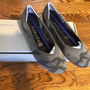 Rothy’s The Flat Grey Camo 6.5 Retired Print